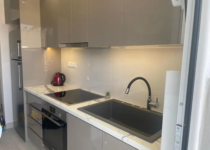 Loutraki Apartment 루트라키